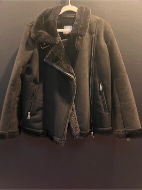 Black Teddy Moto Jacket - Women's Cozy Shearling Coat